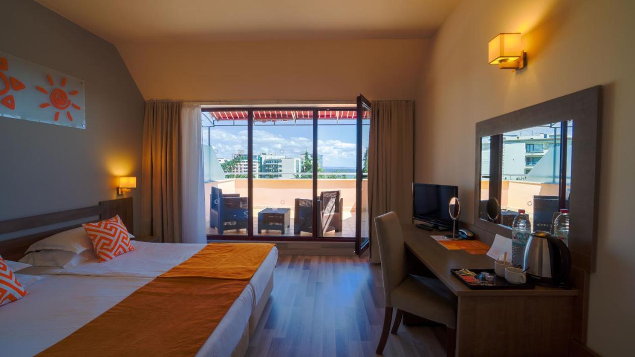 Парк хотел Одесос - Ол инклузив Златни пясъци Екстериор снимка